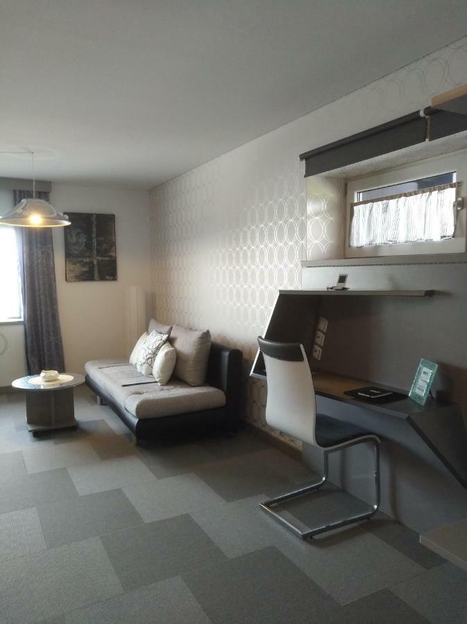 Business Apartments Hohenems Buitenkant foto